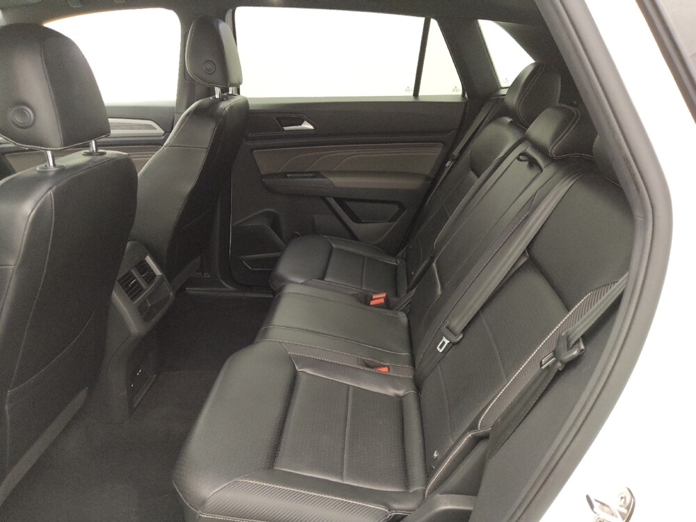 2021 Volkswagen Atlas in Clearwater, FL 33764 - 18111472 18