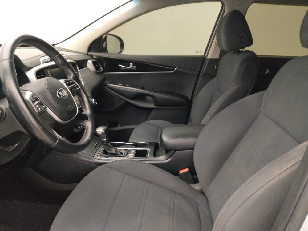 2019 Kia Sorento in Bradenton, FL 34207 - 18111473 17