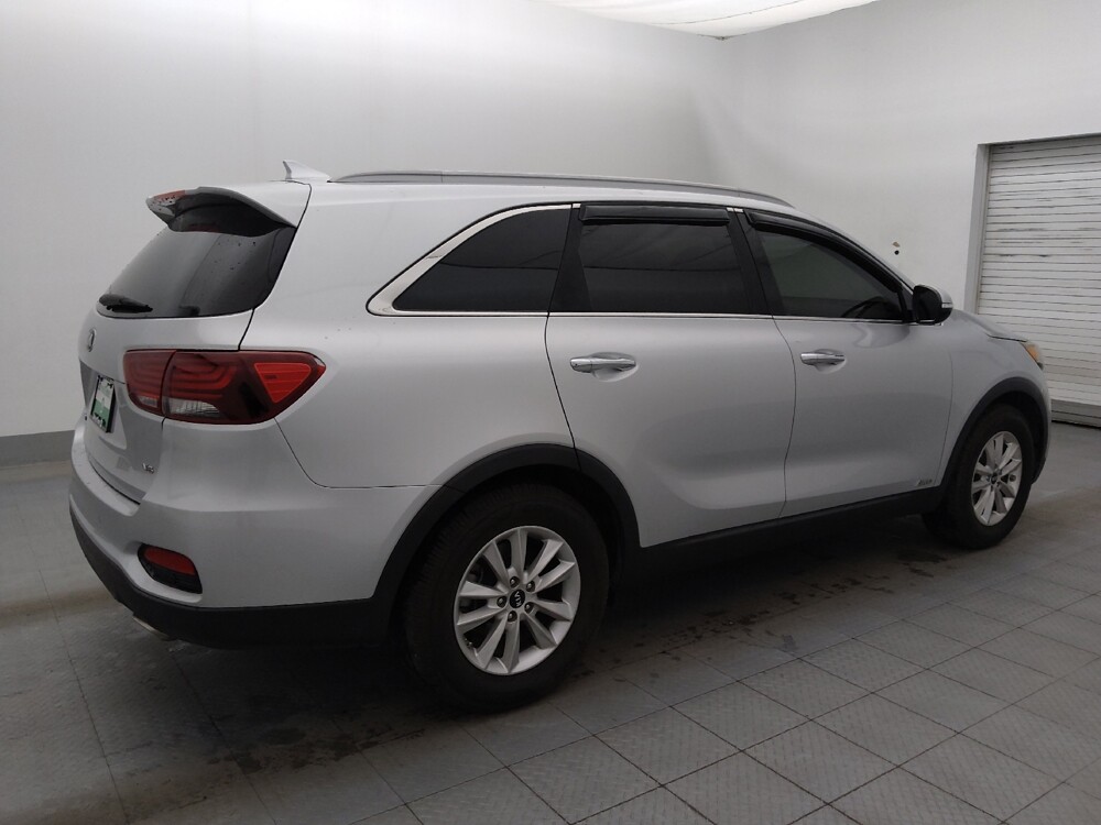 2019 Kia Sorento in Bradenton, FL 34207 - 18111473 10