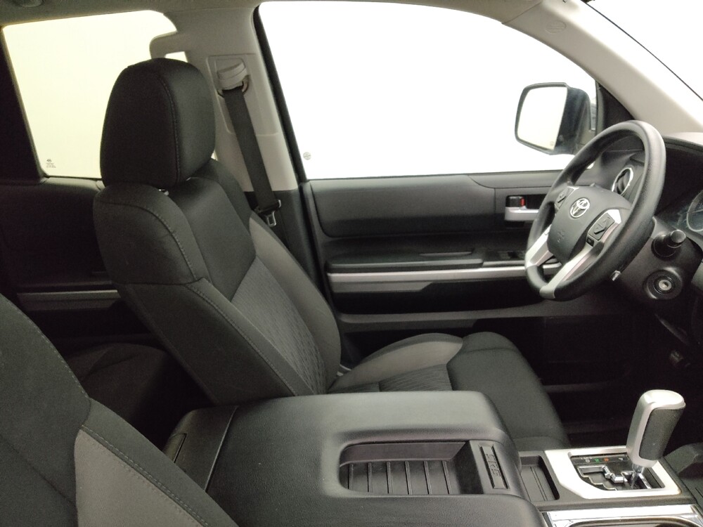 2016 Toyota Tundra in Tampa, FL 33619 - 18111475 21