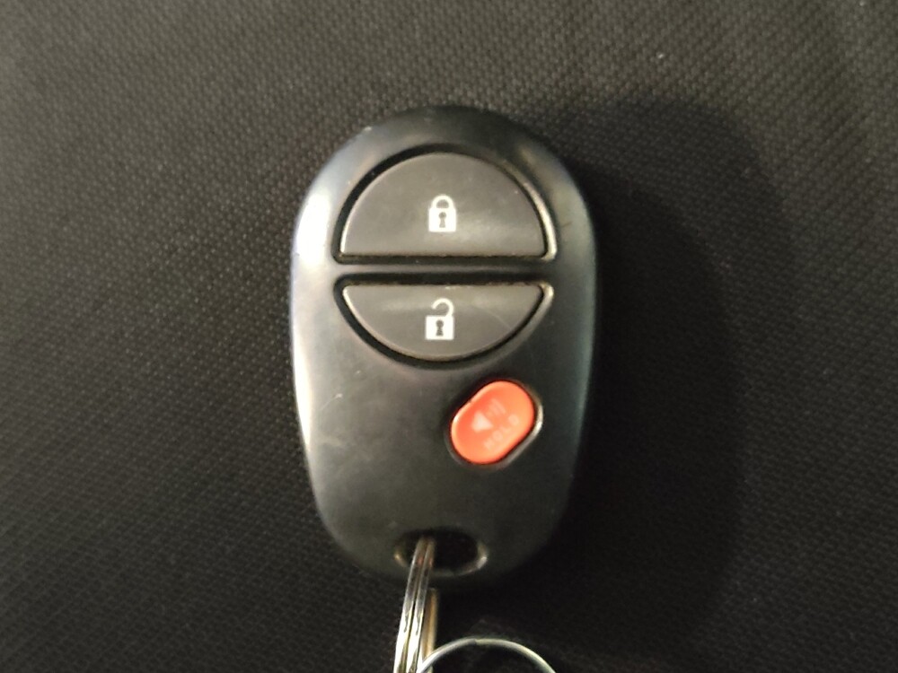 2016 Toyota Tundra in Tampa, FL 33619 - 18111475 32