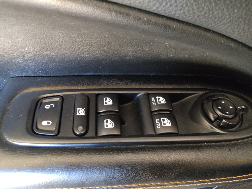 2018 Jeep Compass in Tampa, FL 33612 - 18111477 27