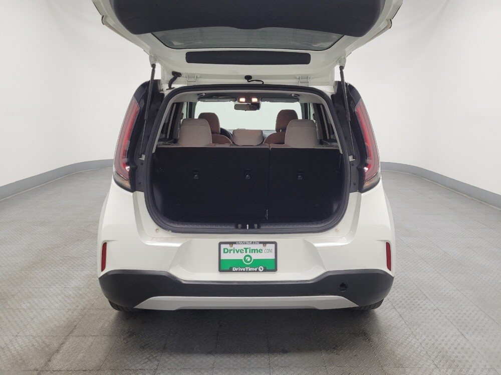 2023 Kia Soul in Las Vegas, NV 89104 - 18111480 29