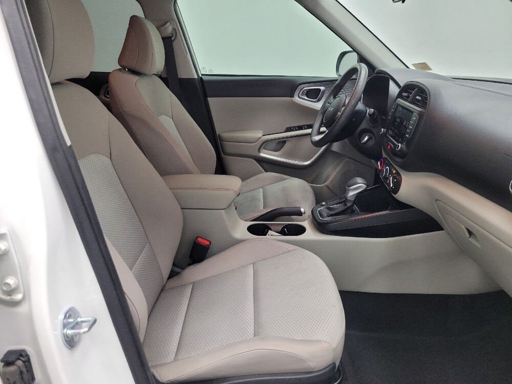 2023 Kia Soul in Las Vegas, NV 89104 - 18111480 21