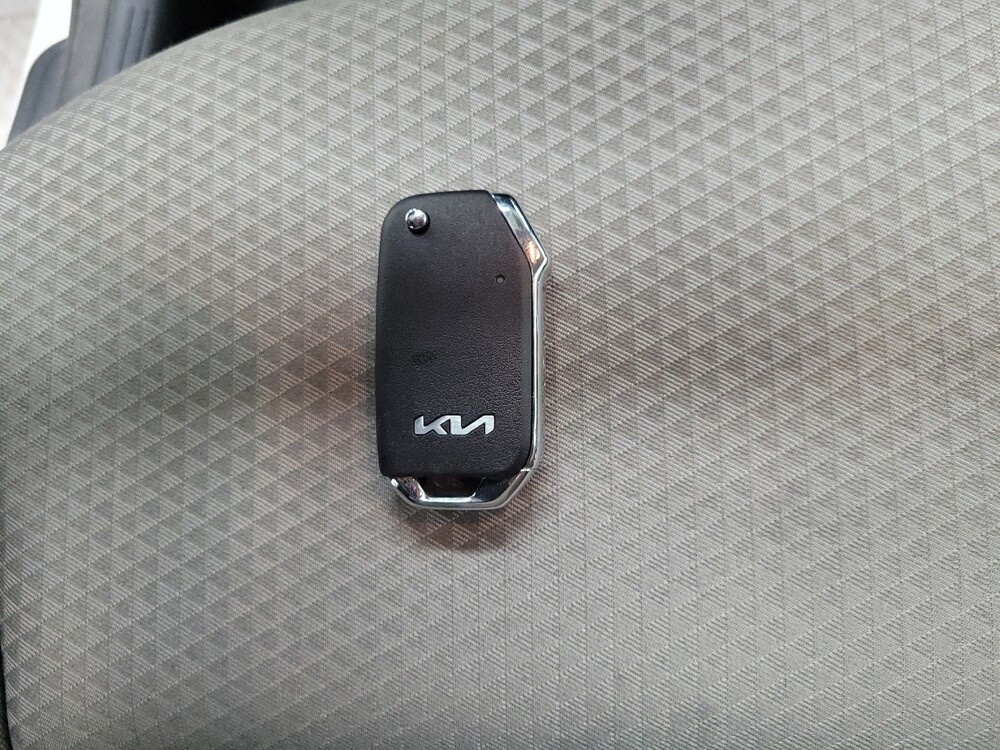 2023 Kia Soul in Las Vegas, NV 89104 - 18111480 32