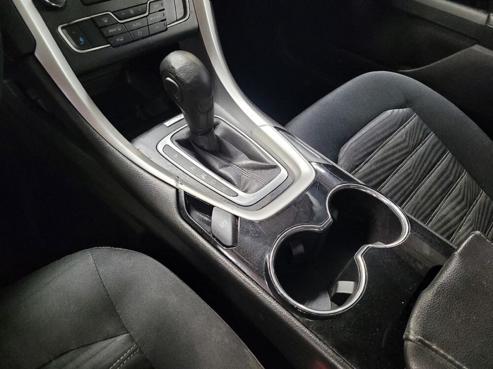 2016 Ford Fusion in Lauderdale Lakes, FL 33313 - 18111497 26