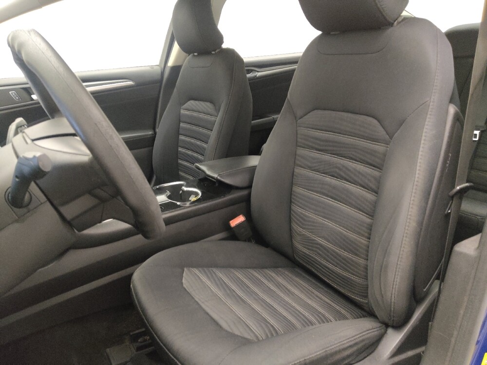 2016 Ford Fusion in Lauderdale Lakes, FL 33313 - 18111497 17