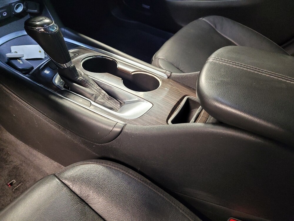 2020 Chevrolet Malibu in Raleigh, NC 27604 - 18111518 26