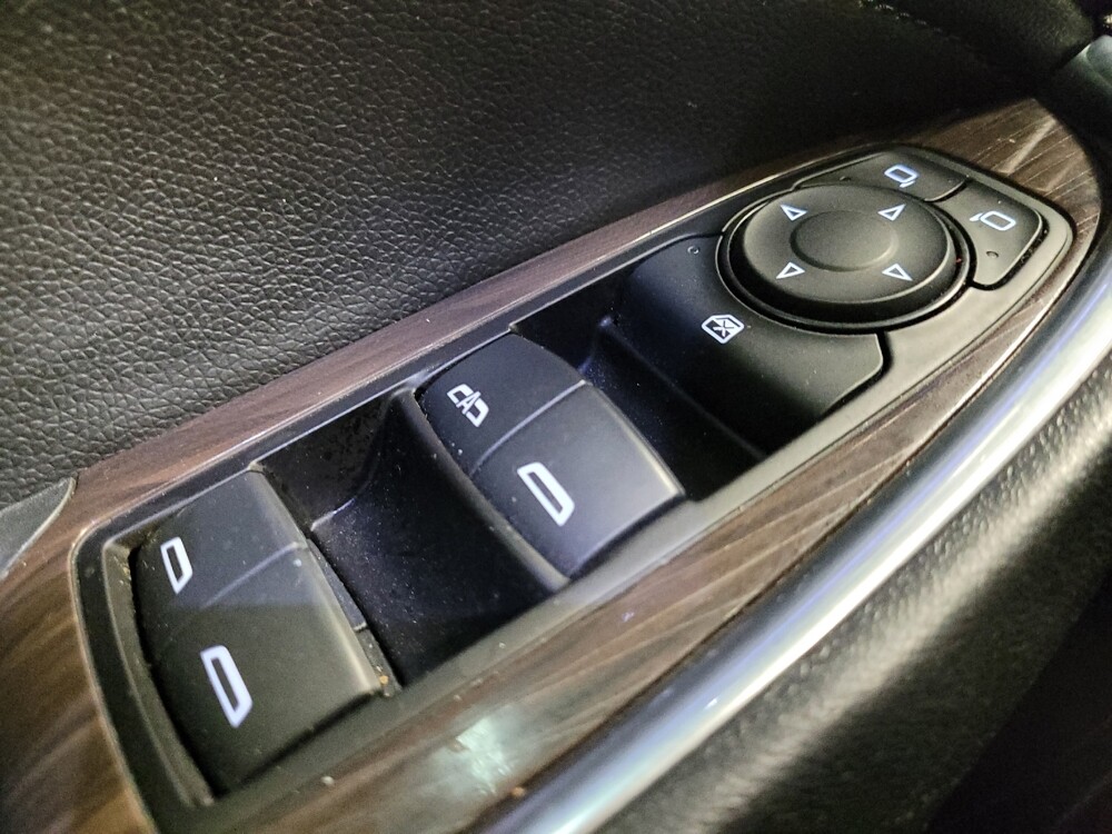 2020 Chevrolet Malibu in Raleigh, NC 27604 - 18111518 27