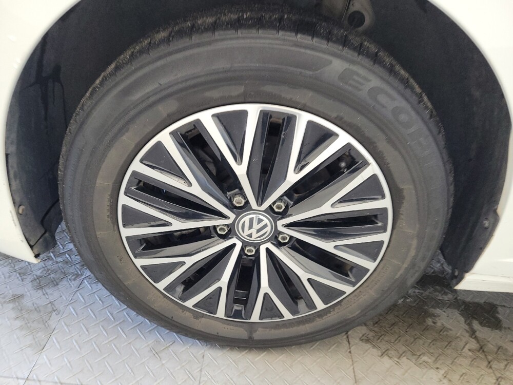 2020 Volkswagen Jetta in Greenville, SC 29607 - 18111519 31