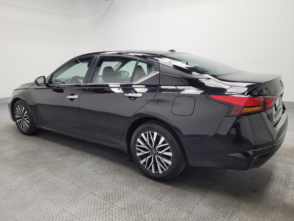 2023 Nissan Altima in Las Vegas, NV 89102 - 18111534 3