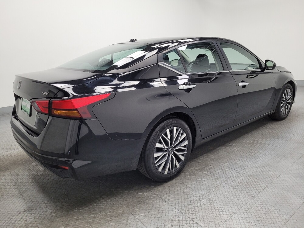 2023 Nissan Altima in Las Vegas, NV 89102 - 18111534 10