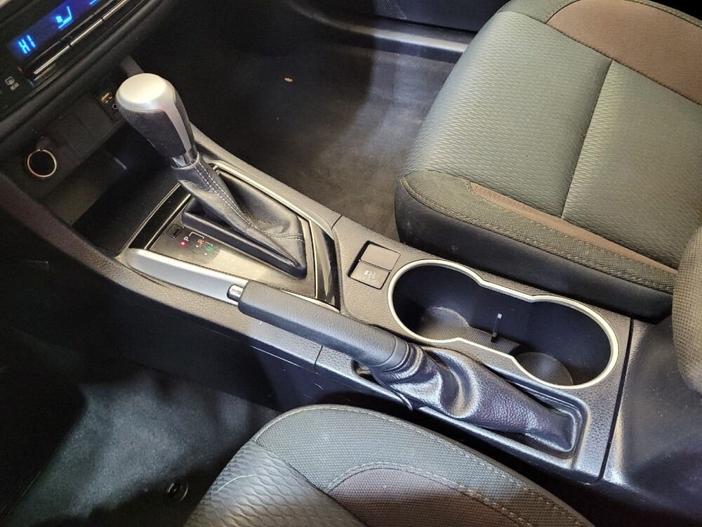 2018 Toyota Corolla in Cincinnati, OH 45255 - 18111541 26