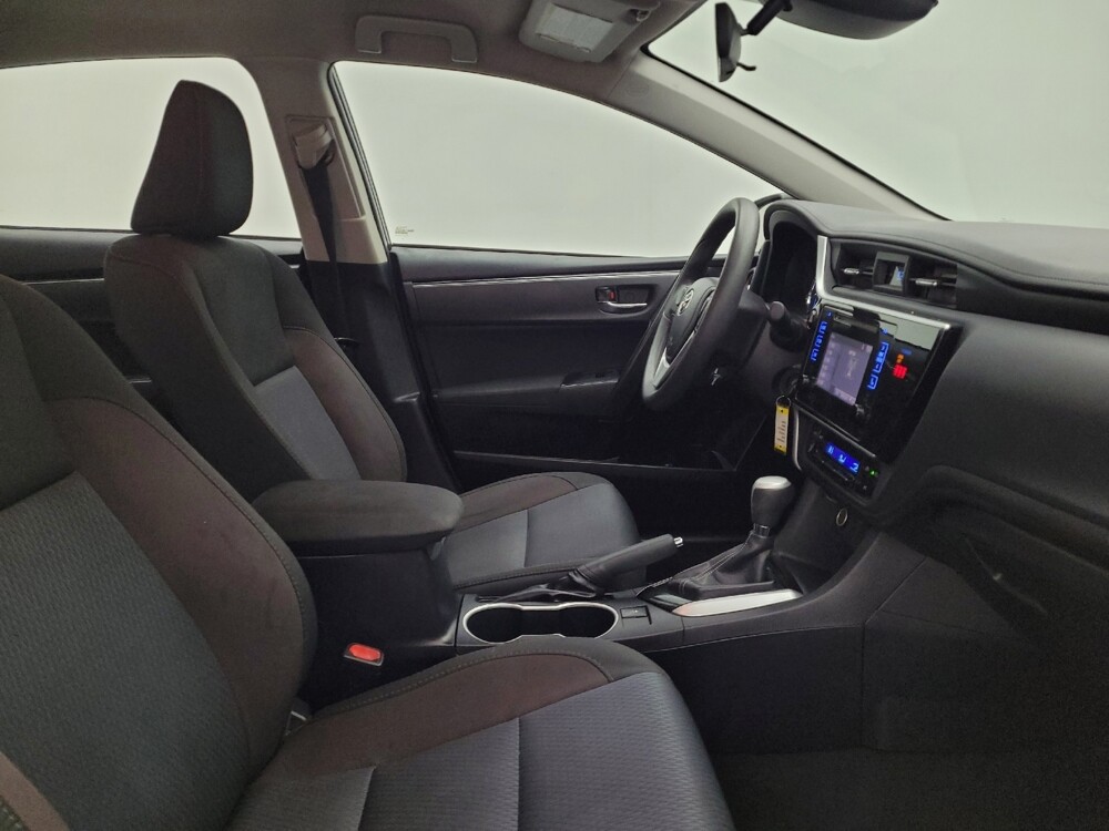 2018 Toyota Corolla in Cincinnati, OH 45255 - 18111541 21