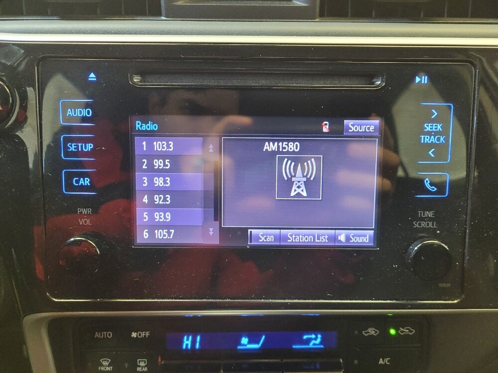 2018 Toyota Corolla in Cincinnati, OH 45255 - 18111541 25