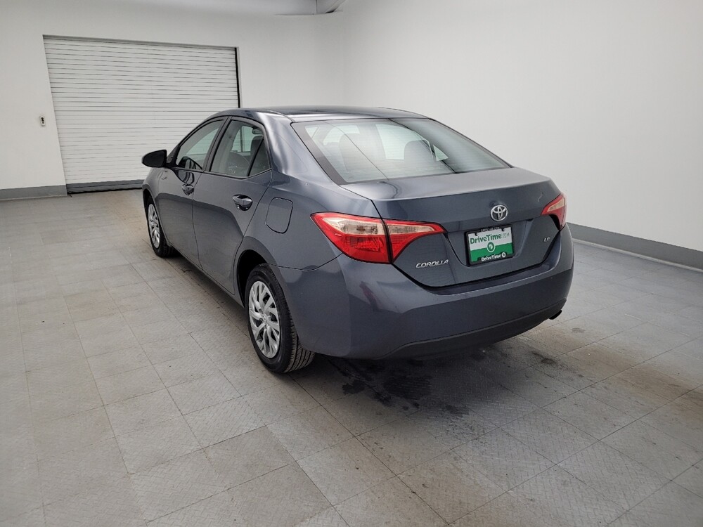 2018 Toyota Corolla in Cincinnati, OH 45255 - 18111541 5