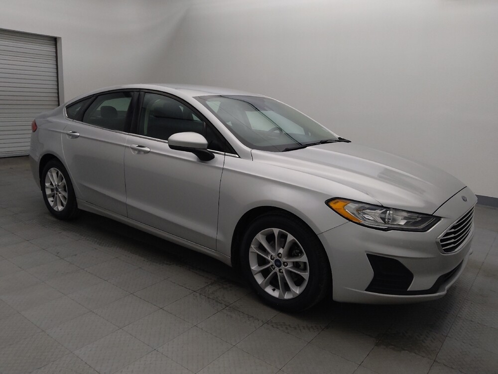 2019 Ford Fusion in Metairie, LA 70006 - 18111543 11