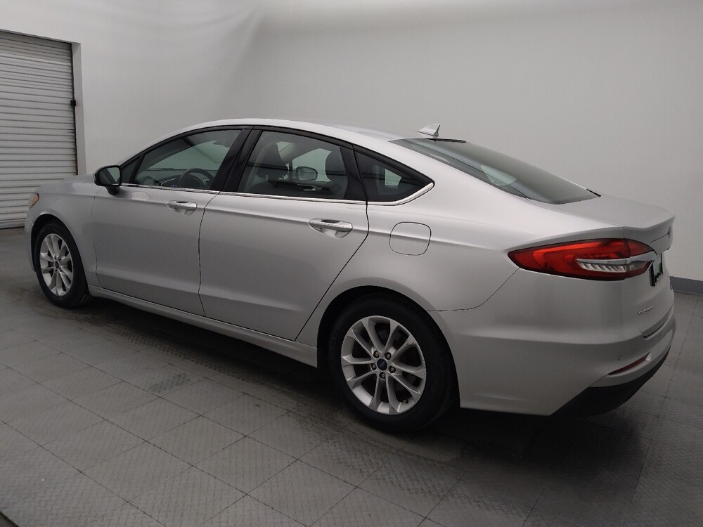 2019 Ford Fusion in Metairie, LA 70006 - 18111543 3