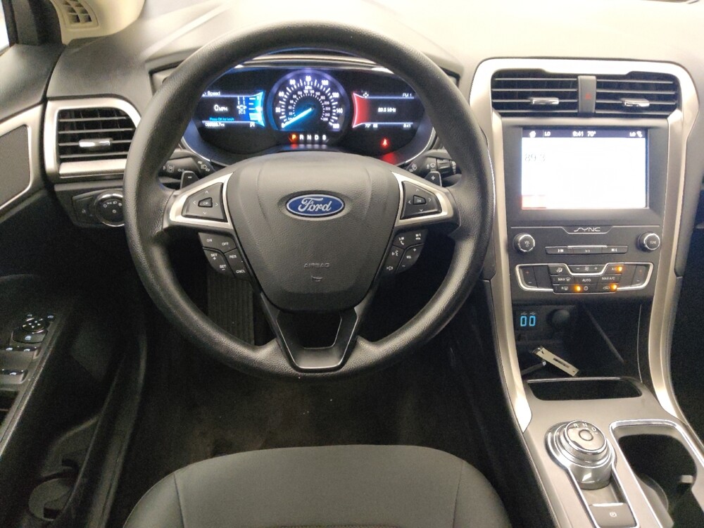 2019 Ford Fusion in Metairie, LA 70006 - 18111543 22