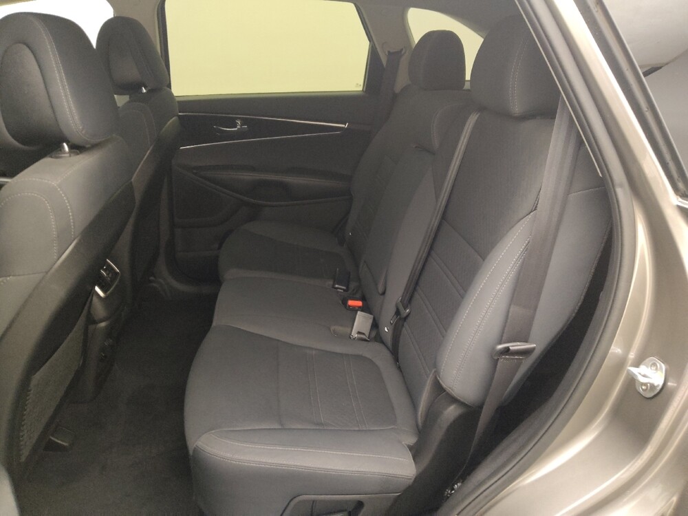 2016 Kia Sorento in Metairie, LA 70006 - 18111544 18