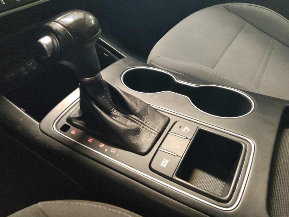 2016 Kia Sorento in Metairie, LA 70006 - 18111544 26