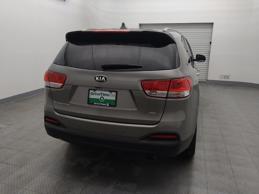 2016 Kia Sorento in Metairie, LA 70006 - 18111544 7