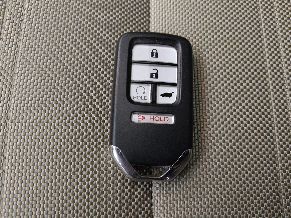 2018 Honda CR-V in St. Louis, MO 63136 - 18111559 32