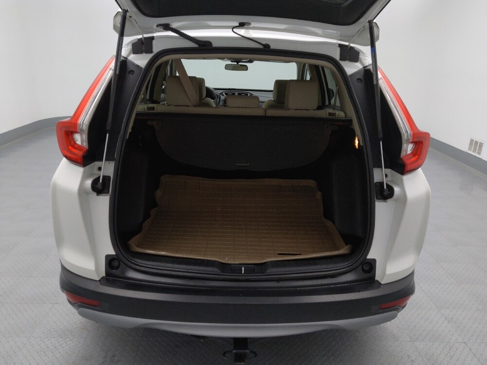 2018 Honda CR-V in St. Louis, MO 63136 - 18111559 29