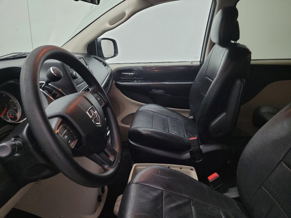 2016 Dodge Grand Caravan in Fairfield, OH 45014 - 18111564 17