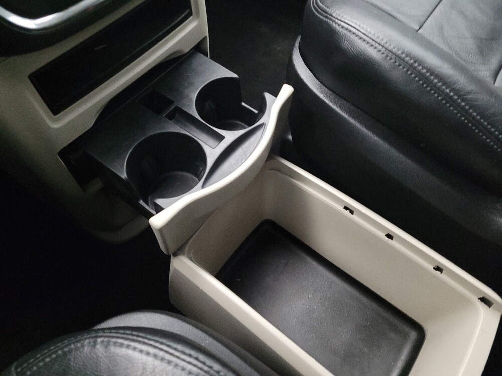 2016 Dodge Grand Caravan in Fairfield, OH 45014 - 18111564 26