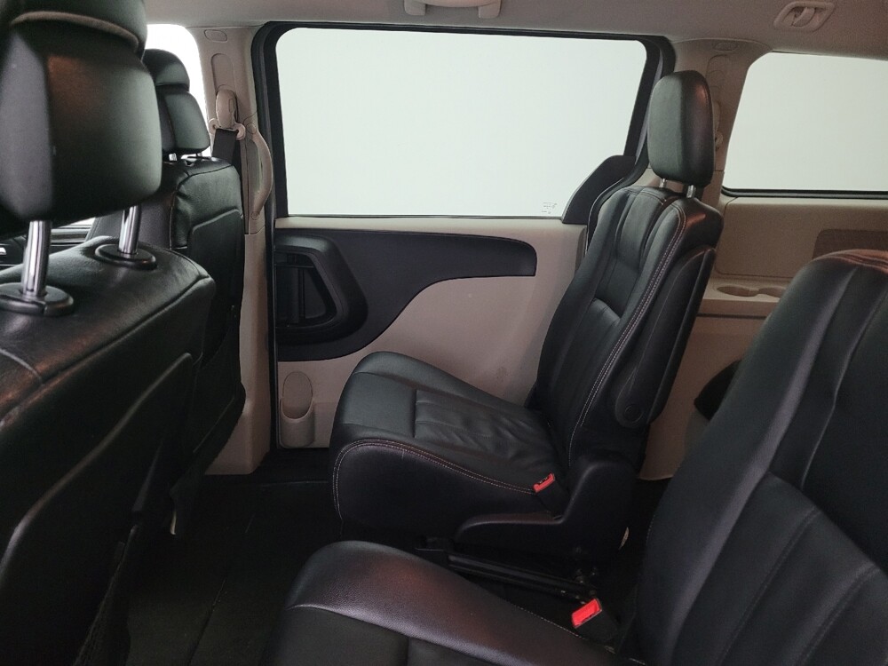 2016 Dodge Grand Caravan in Fairfield, OH 45014 - 18111564 18