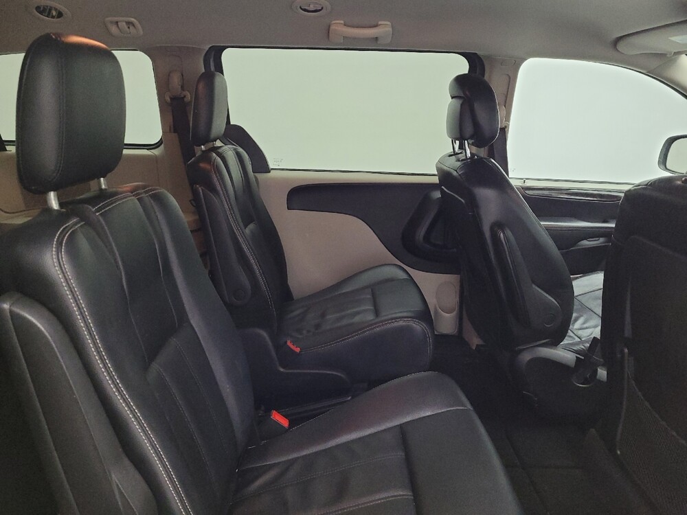 2016 Dodge Grand Caravan in Fairfield, OH 45014 - 18111564 19