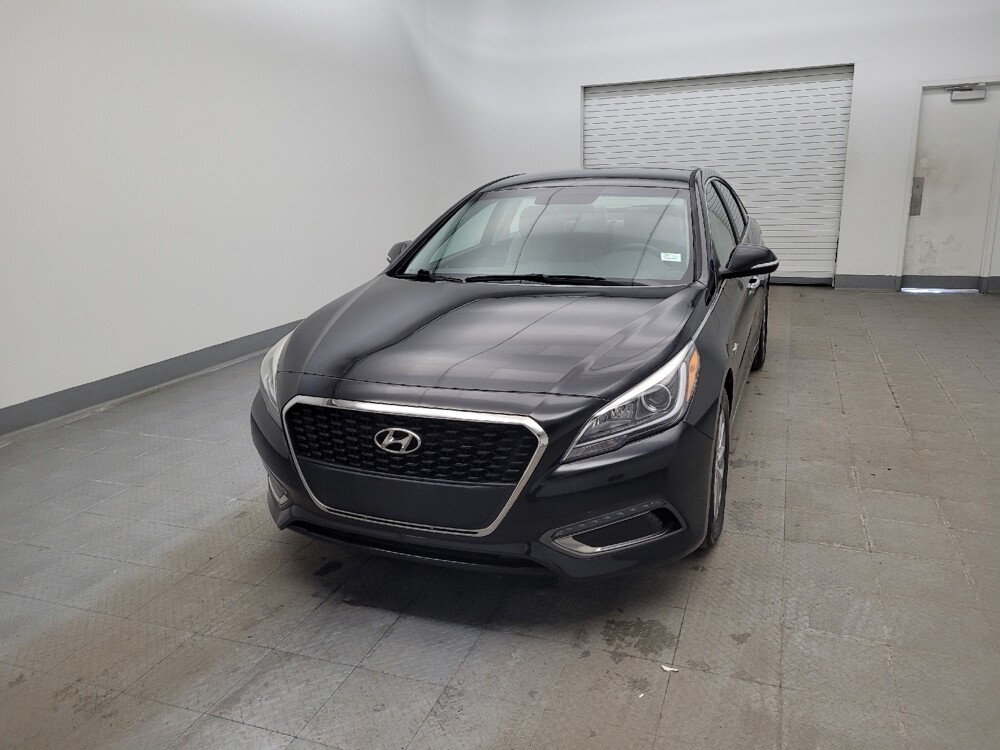 2017 Hyundai Sonata in Maple Heights, OH 44137 - 18111570 15