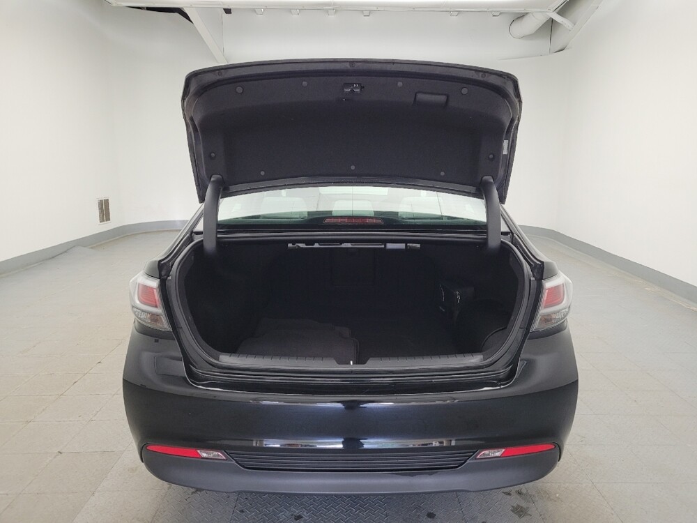 2017 Hyundai Sonata in Maple Heights, OH 44137 - 18111570 29