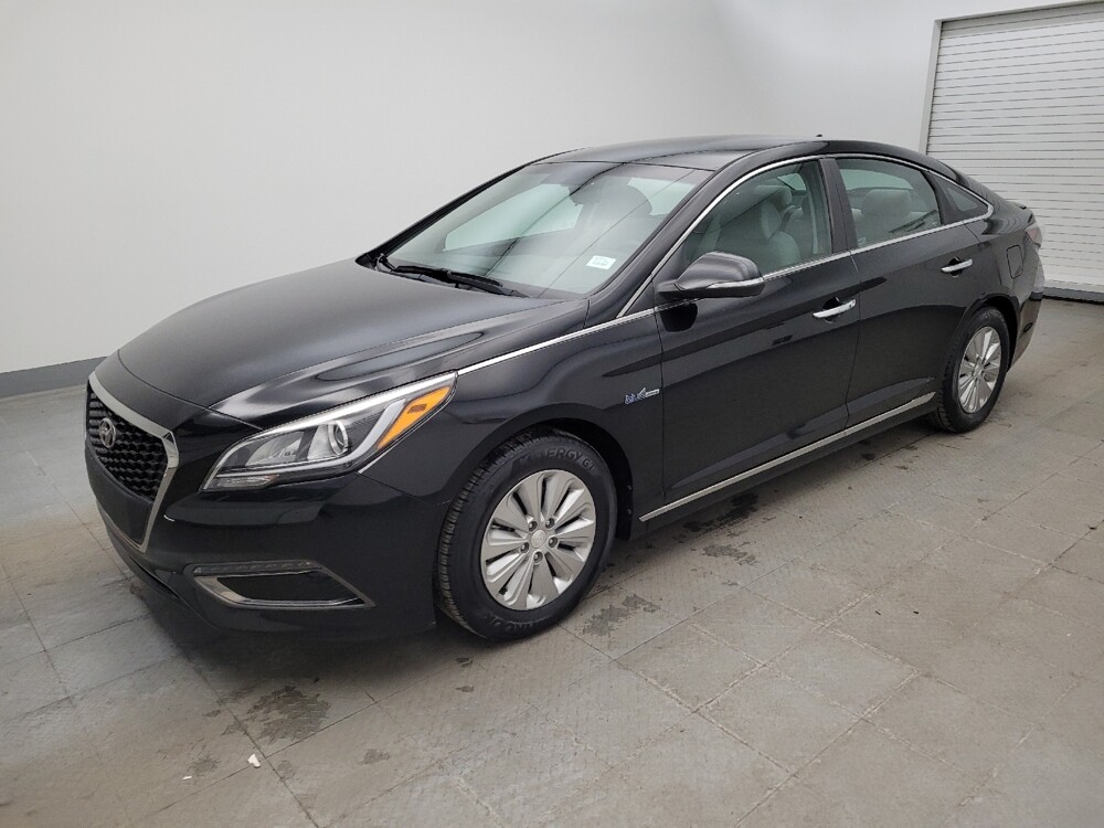 2017 Hyundai Sonata in Maple Heights, OH 44137 - 18111570 2