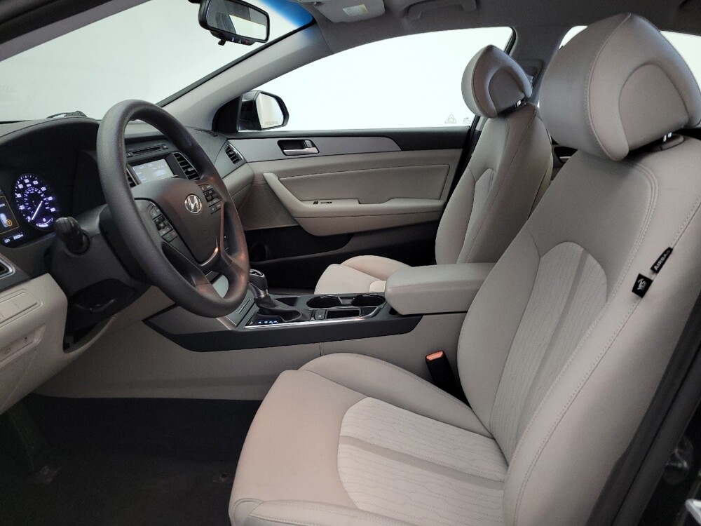 2017 Hyundai Sonata in Maple Heights, OH 44137 - 18111570 17