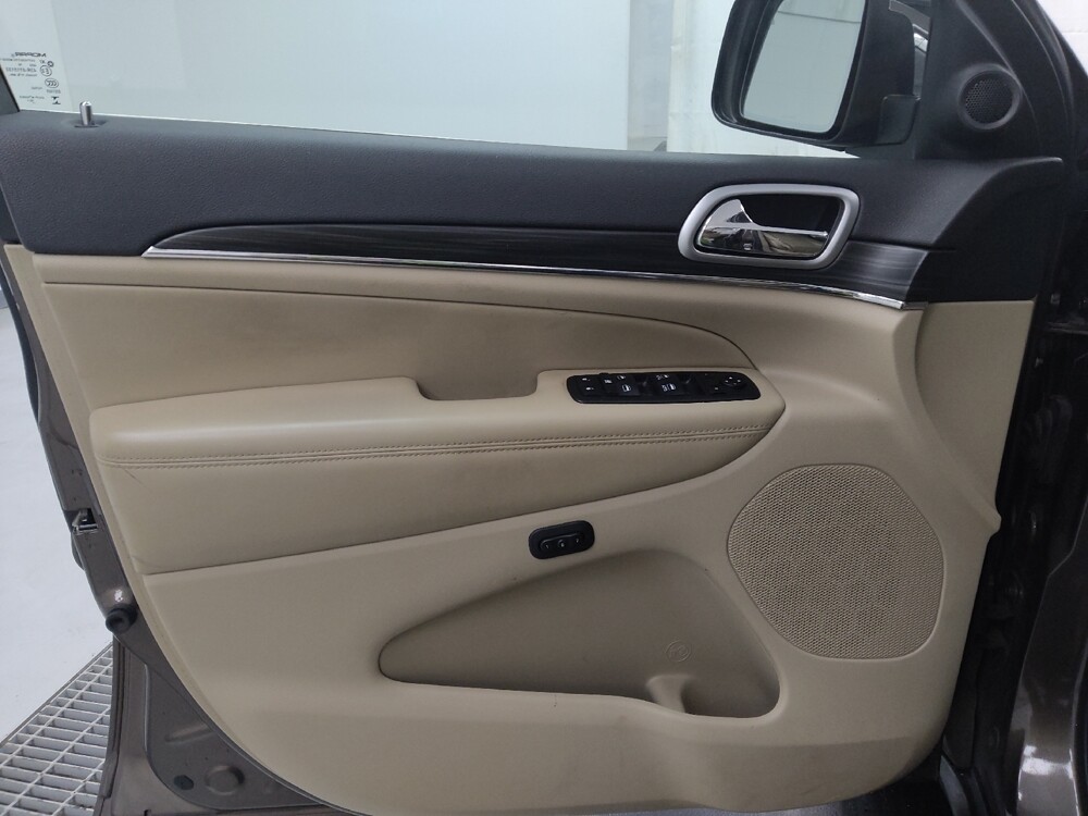 2019 Jeep Grand Cherokee in St. Louis, MO 63125 - 18111576 27