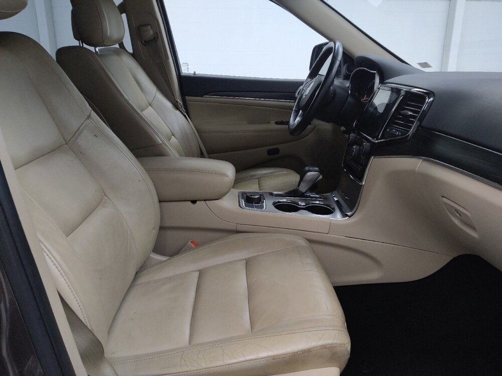 2019 Jeep Grand Cherokee in St. Louis, MO 63125 - 18111576 21