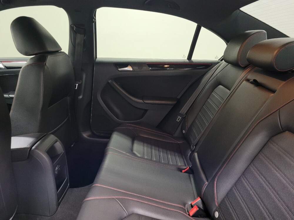 2017 Volkswagen Jetta in Langhorne, PA 19047 - 18111586 18