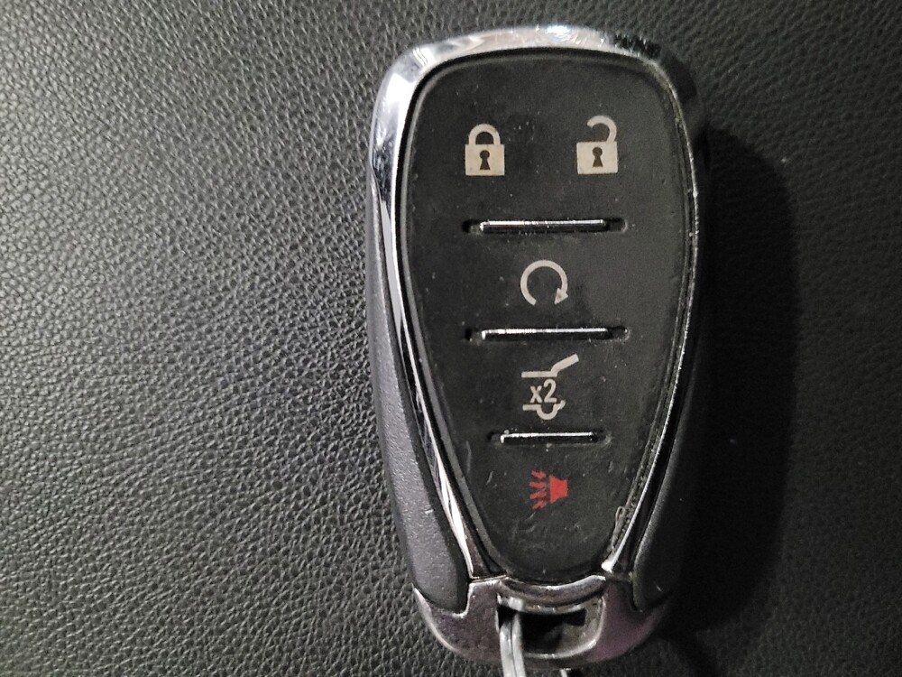 2020 Chevrolet Equinox in Pittsburgh, PA 15236 - 18111596 32