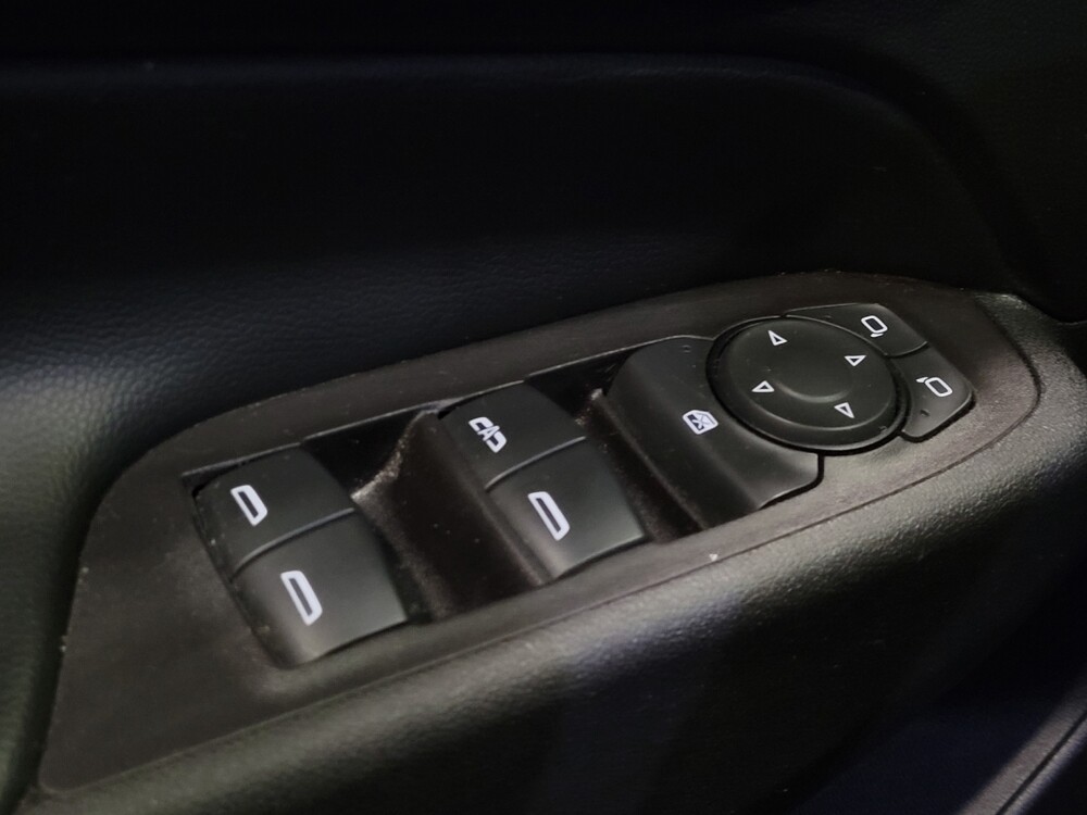 2020 Chevrolet Equinox in Pittsburgh, PA 15236 - 18111596 27