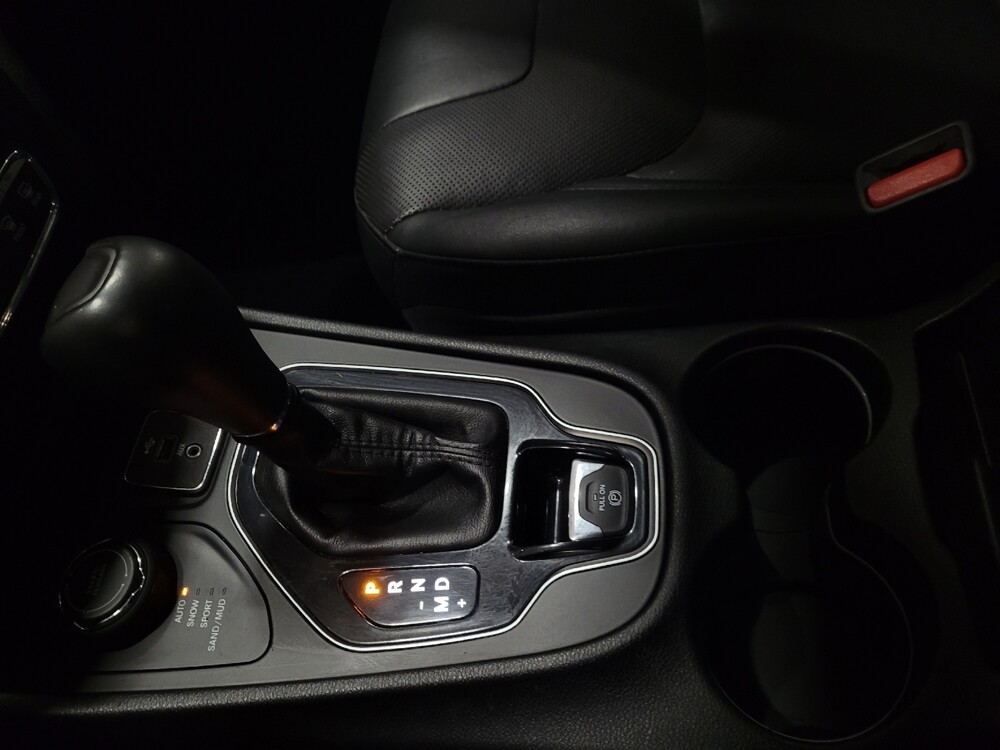 2019 Jeep Cherokee in Williamstown, NJ 8094 - 18111600 26