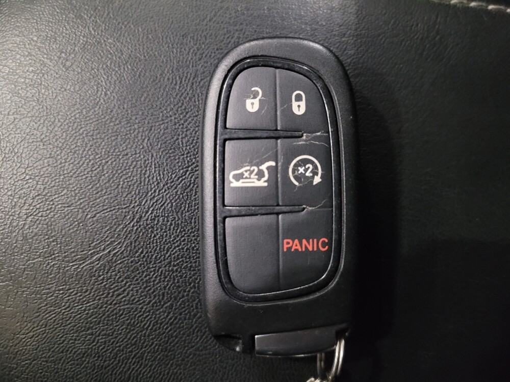 2019 Jeep Cherokee in Williamstown, NJ 8094 - 18111600 32