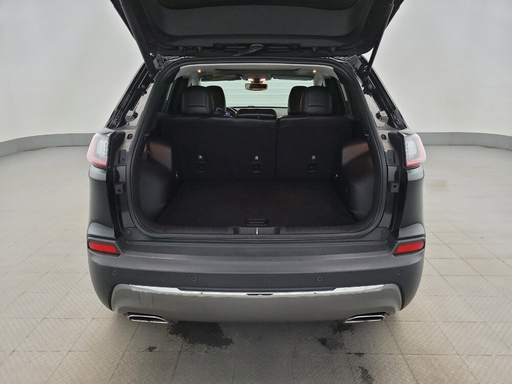 2019 Jeep Cherokee in Williamstown, NJ 8094 - 18111600 29