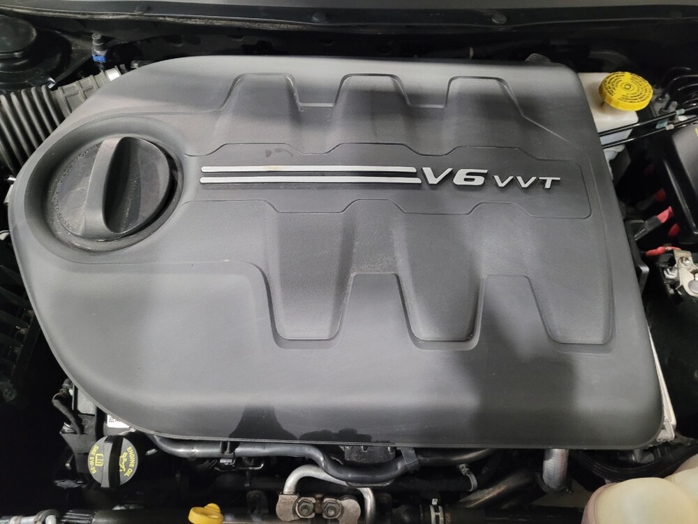 2019 Jeep Cherokee in Pittsburgh, PA 15237 - 18111601 30