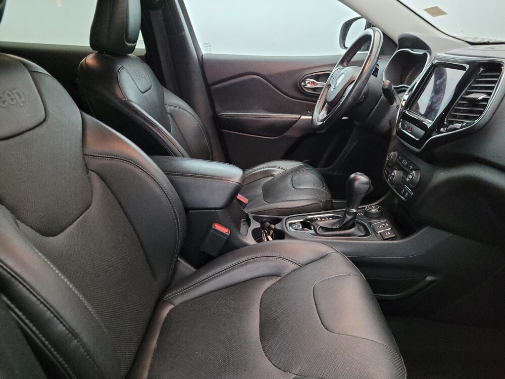 2019 Jeep Cherokee in Pittsburgh, PA 15237 - 18111601 21