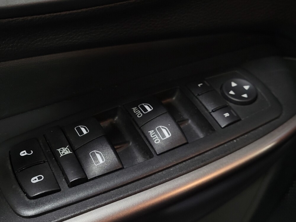 2019 Jeep Cherokee in Pittsburgh, PA 15237 - 18111601 27