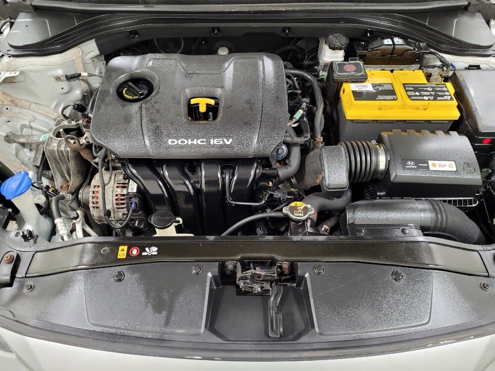 2018 Hyundai Elantra in Langhorne, PA 19047 - 18111602 30