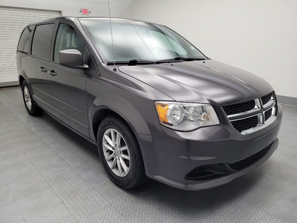 2016 Dodge Grand Caravan in Des Moines, IA 50310 - 18111607 13