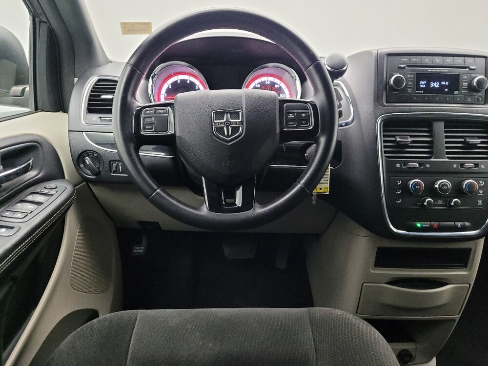 2016 Dodge Grand Caravan in Des Moines, IA 50310 - 18111607 22